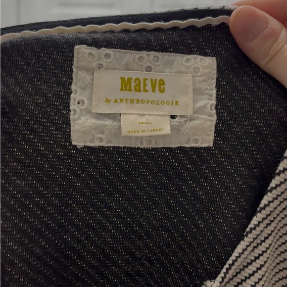 Maeve Black and White Textured Knit Sleeveless V Neck Blouse - Size Small - Picture 11 of 13